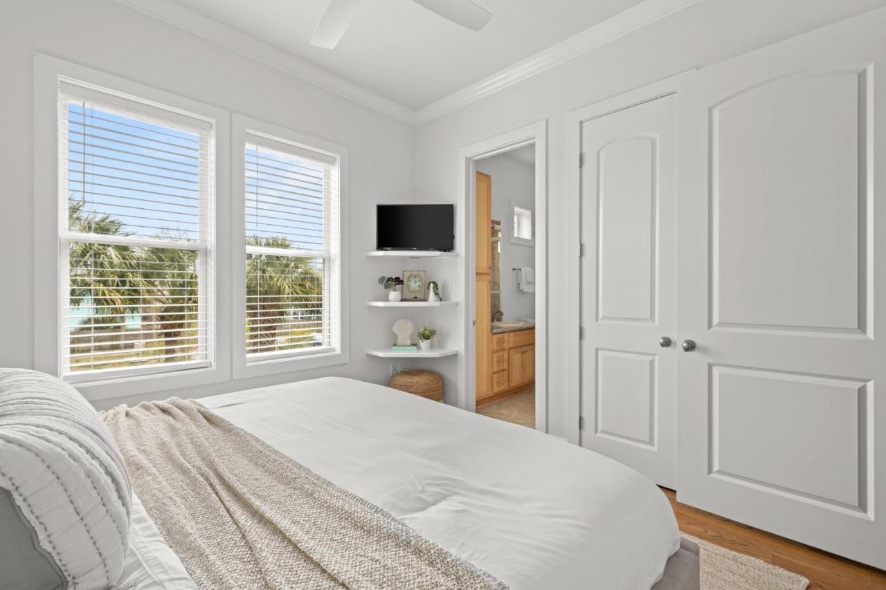 Crescent Moon Palace - A Luxury Home With Pool, Parking, Just Steps To The Beach Panama City Beach Exteriér fotografie
